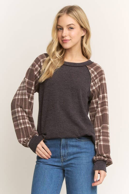 SOLID URBAN RIBBED & PLAID TOP