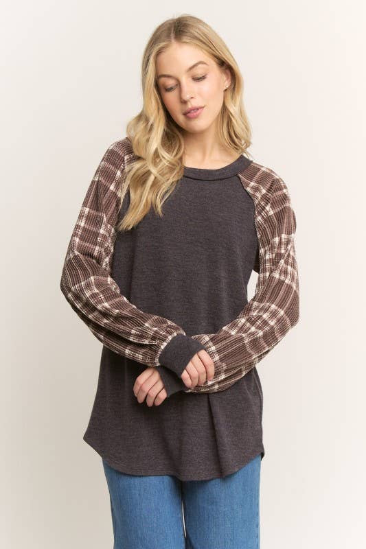SOLID URBAN RIBBED & PLAID TOP