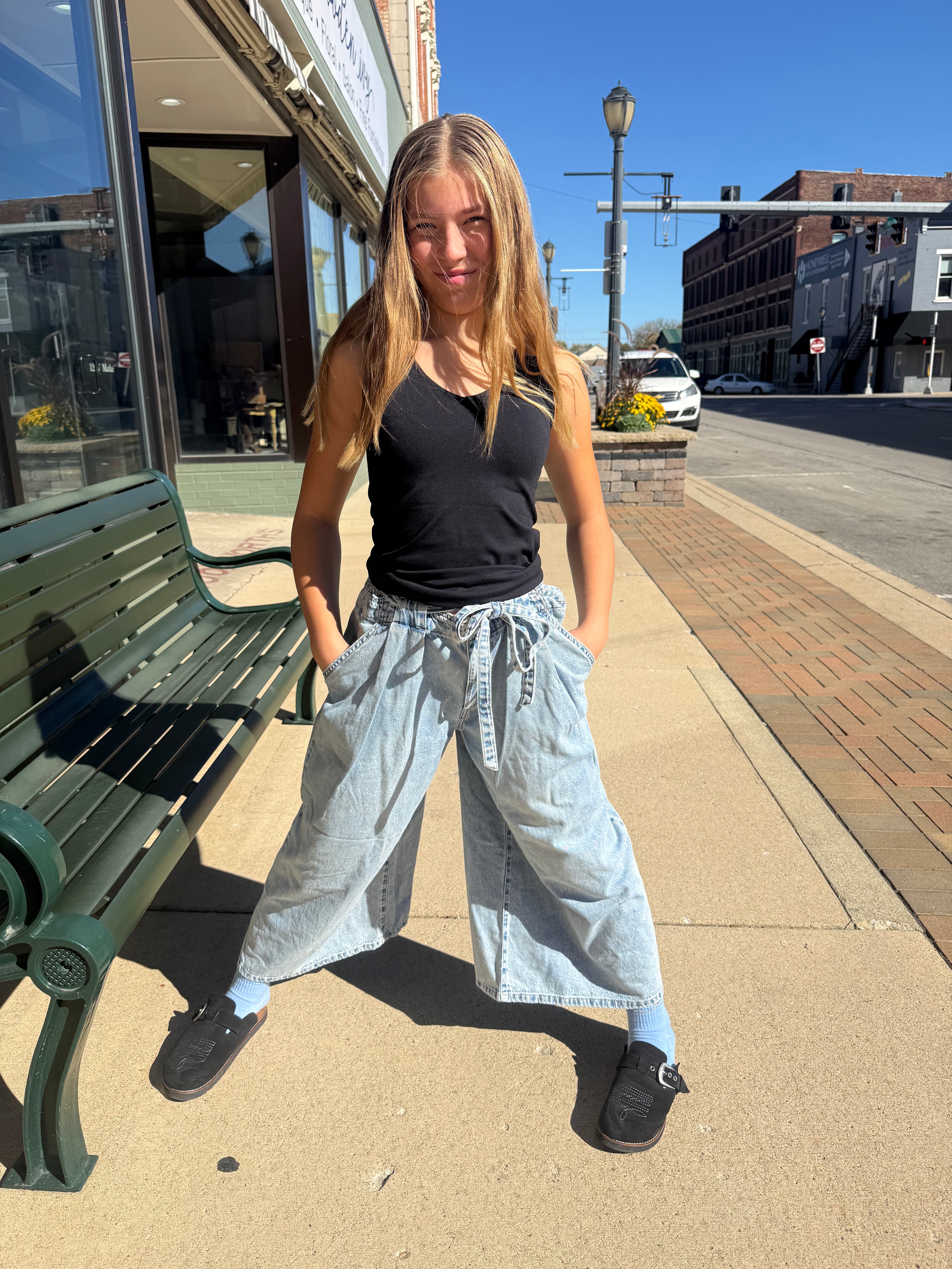 SLOUCHY CROPPED WIDE LEG RISEN JEANS