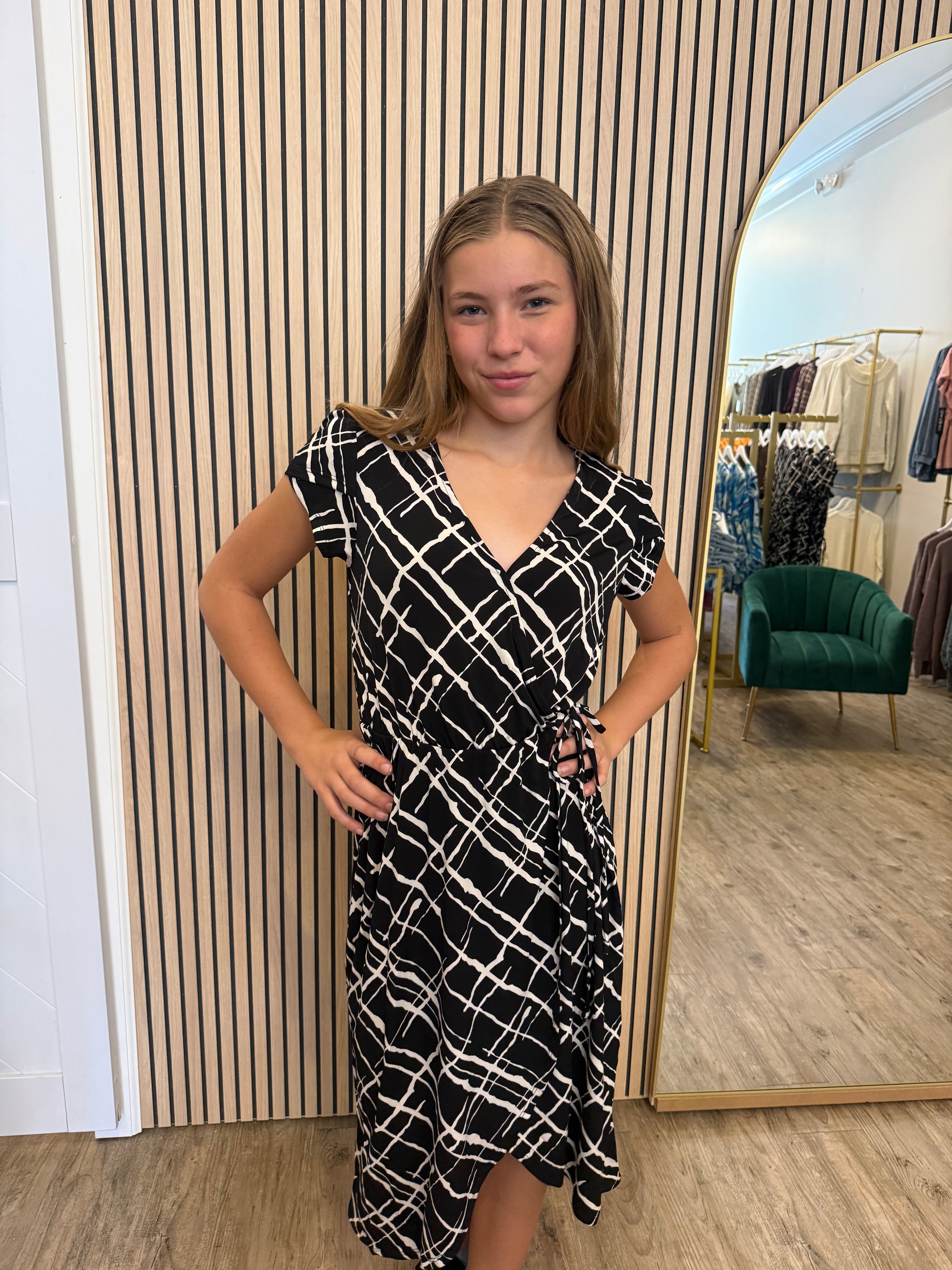 DAY TO NIGHT FAUX WRAP MIDI DRESS