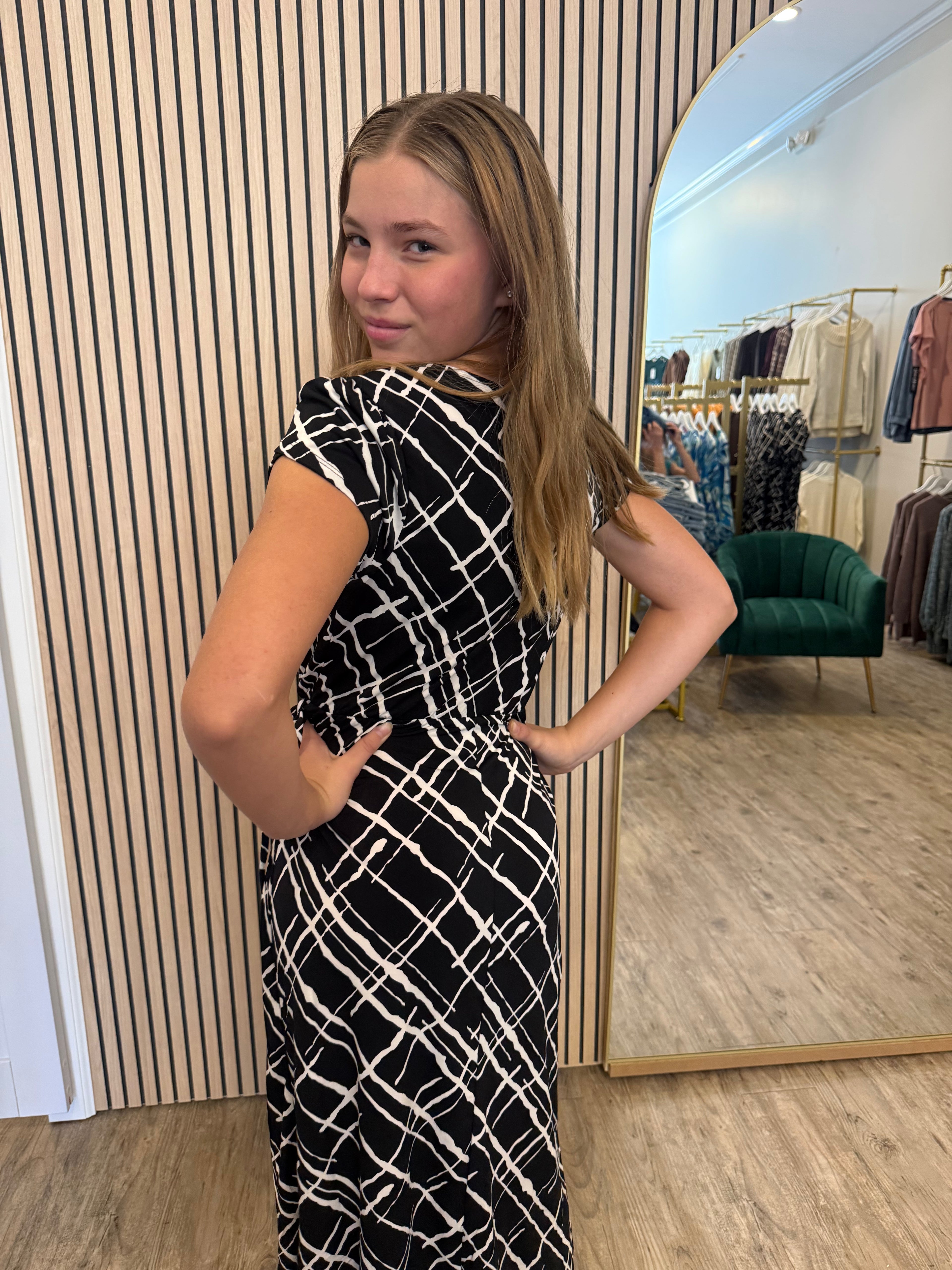 DAY TO NIGHT FAUX WRAP MIDI DRESS