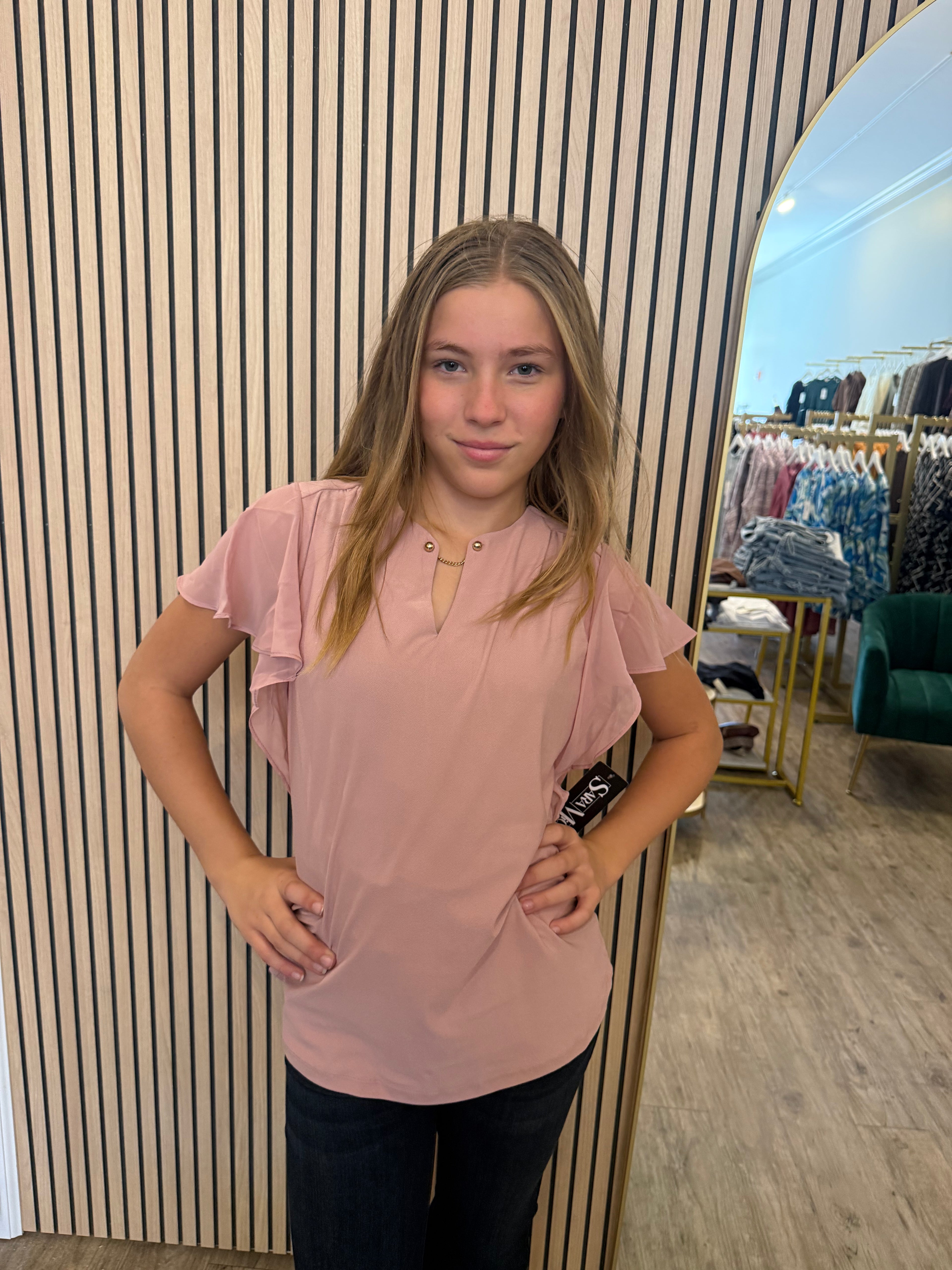 CHAIN TRIM FLUTTER BLOUSE