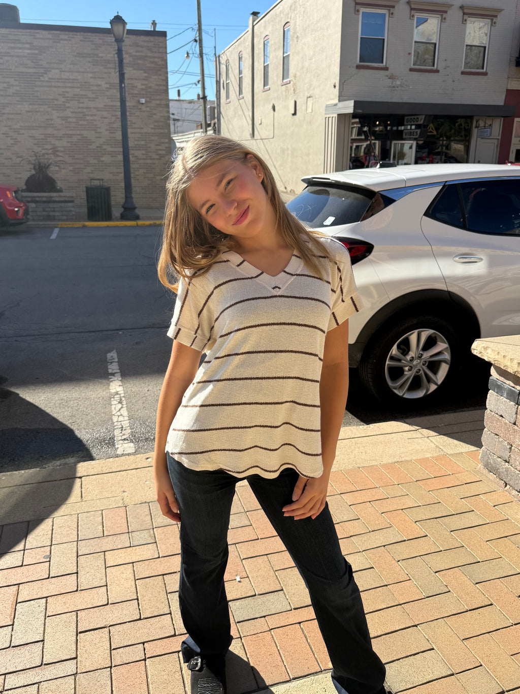 STRIPE V NECK KNIT TOP