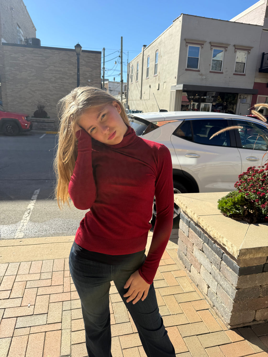 TURTLENECK KNIT SWEATER