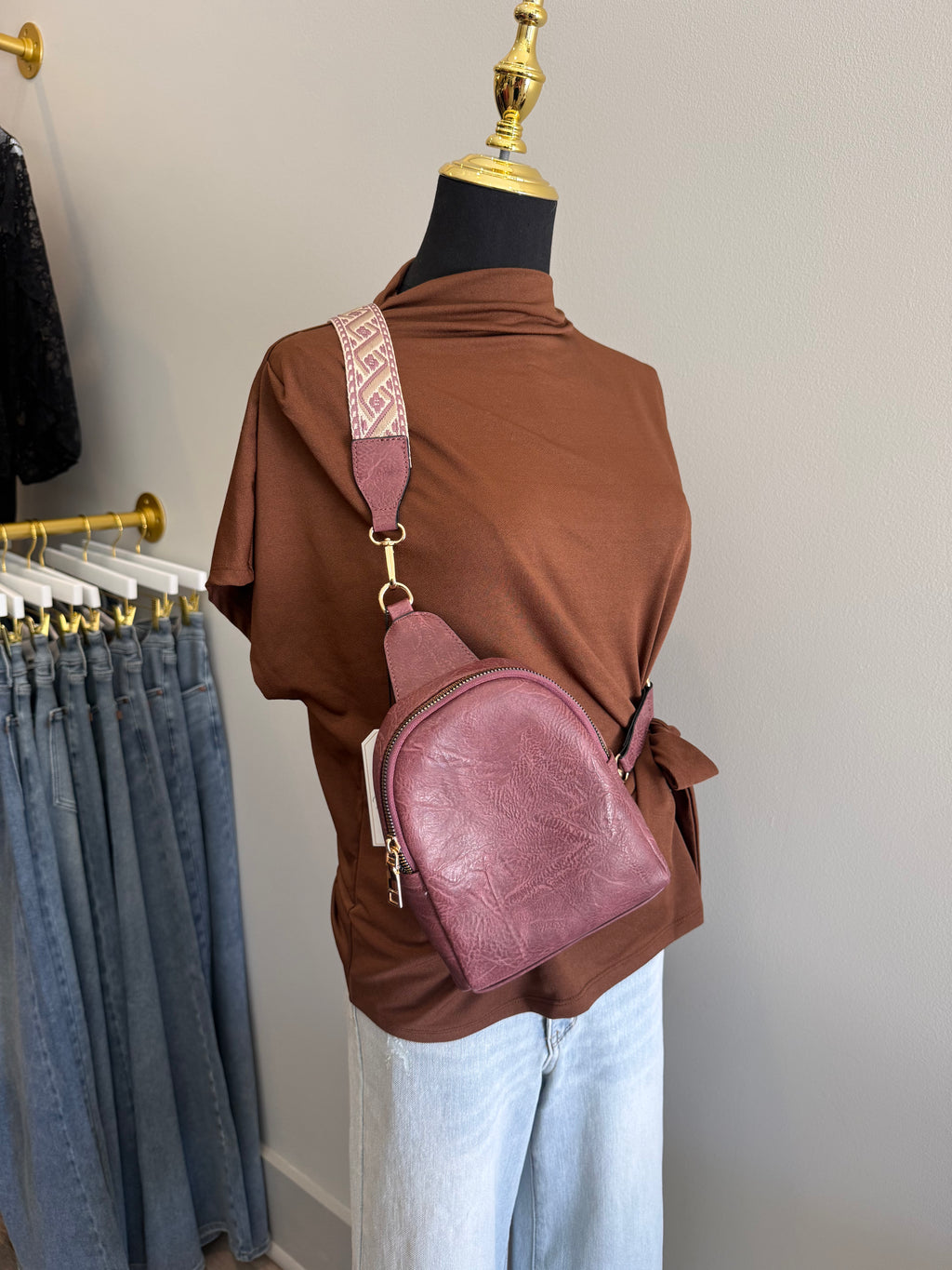 Ellen Sling Bag – Removable Guitar Strap