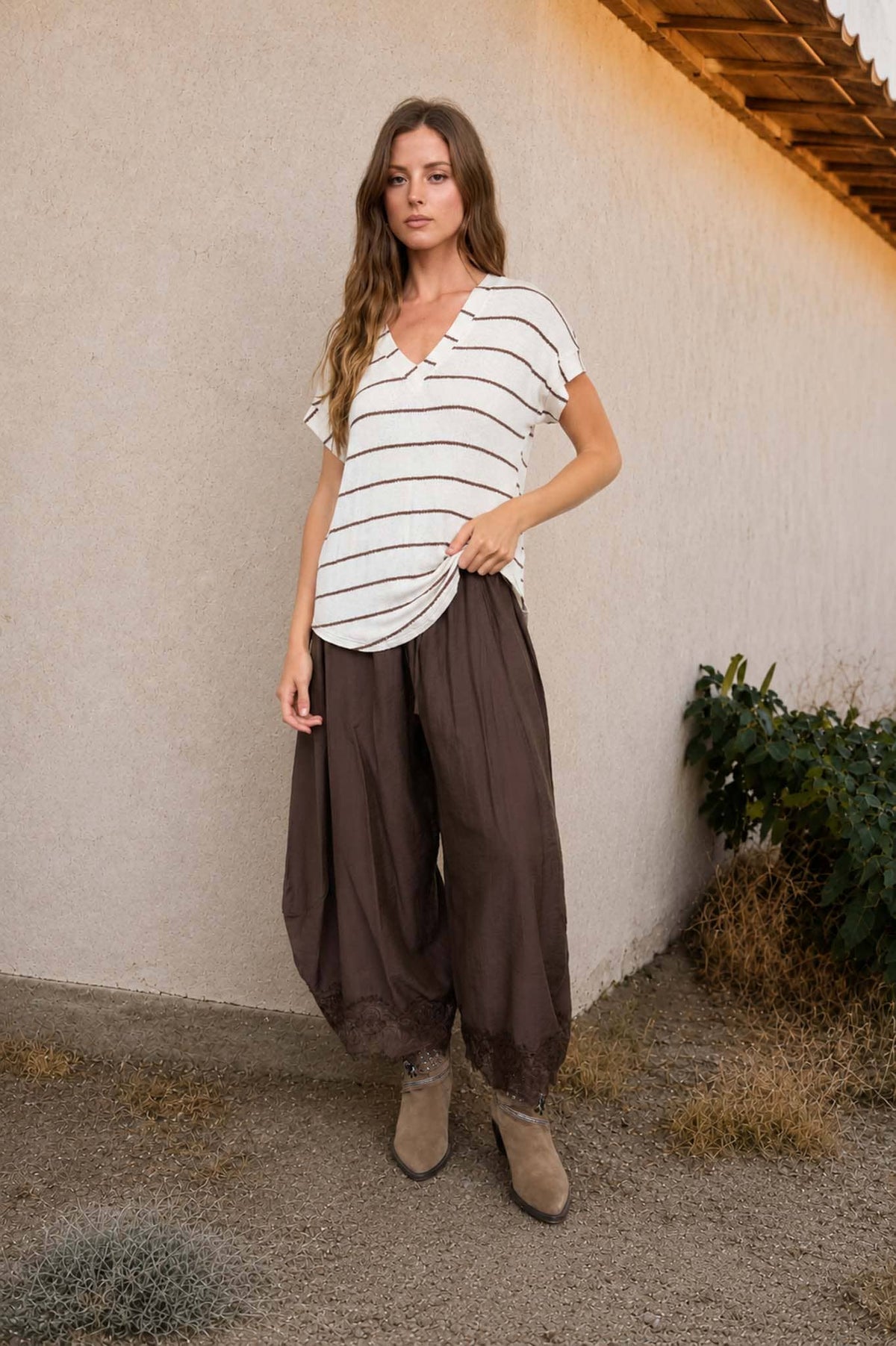 STRIPE V NECK KNIT TOP