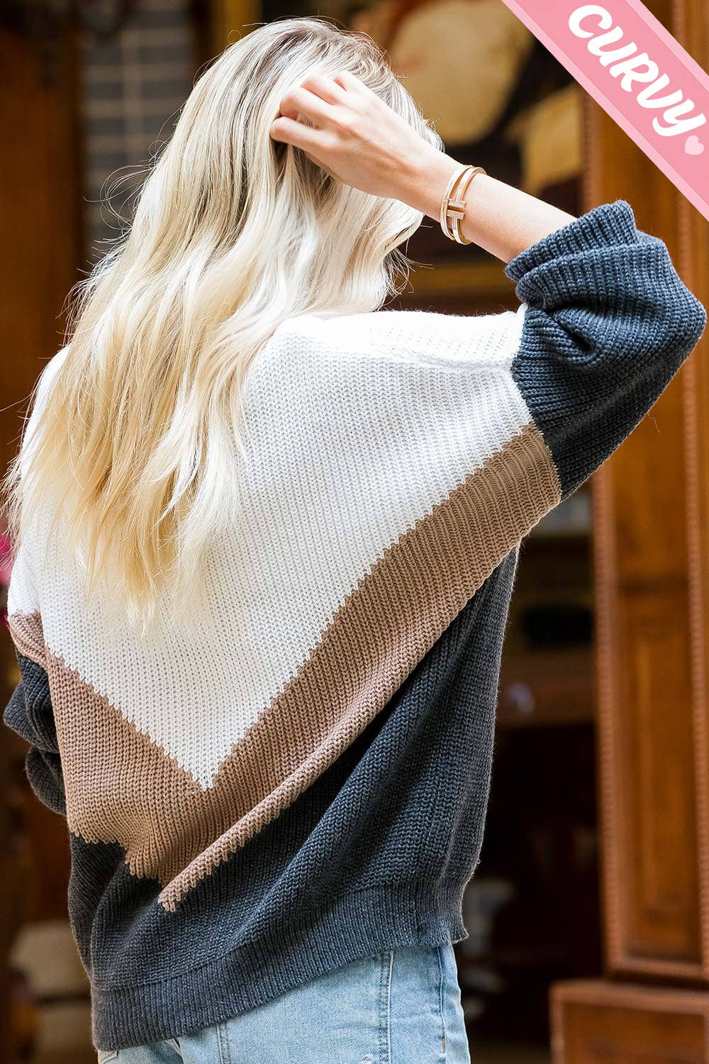 CHEVRON SWEATER